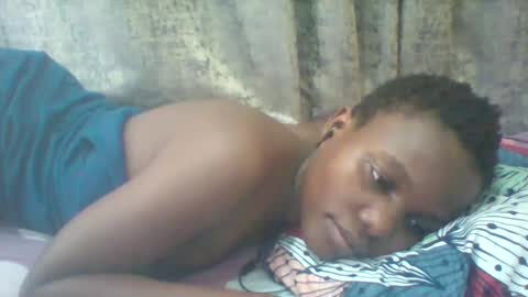 Snapshot of tina2030 chatting on 11/28/25, 10:07 christine online show from 11/28/25, 10:07