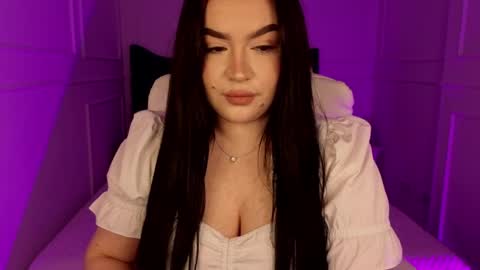 hi im curvy babyface girlie Tina online show from 03/24/26, 10:42