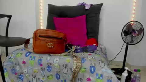 tinas_smith online show from 04/03/26, 01:53