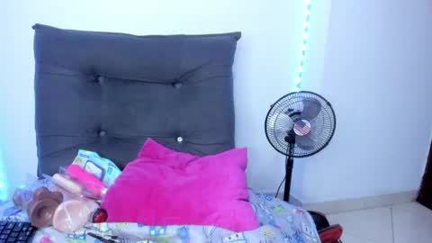 tinas_smith online show from 05/01/26, 02:21