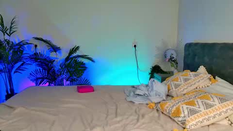 tinasiner online show from 03/03/26, 02:01