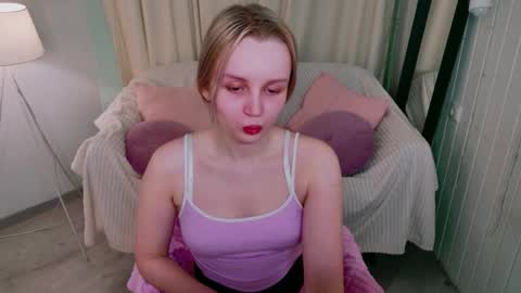 tinasiner online show from 04/13/26, 04:34