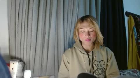 tini_mix206927 online show from 04/08/26, 02:55