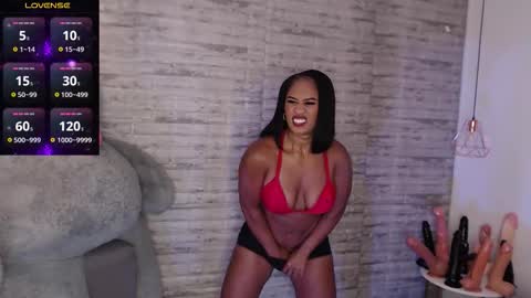 Tinna Goddess online show from 10/25/25, 12:13