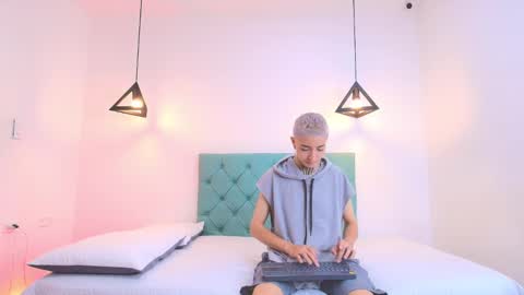 TINNY AND CANDY online show from 02/20/25, 01:08