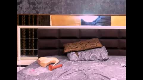 Millie online show from 11/09/25, 07:17