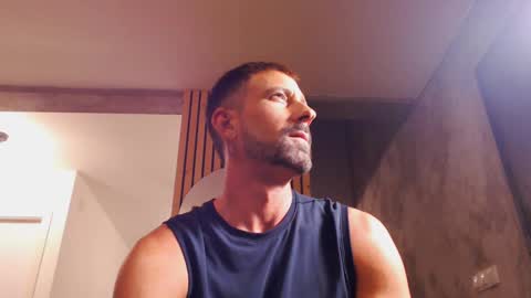 Snapshot of tinoclandestino chatting on 01/11/25, 07:05 tinoclandestino online show from 01/11/25, 07:05