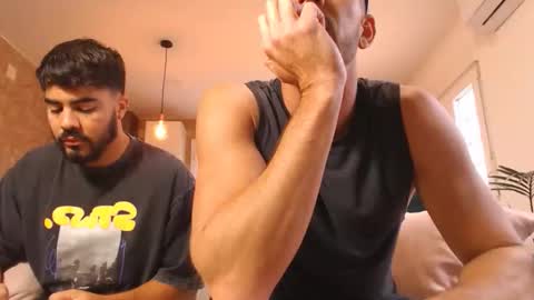 Snapshot of tinoclandestino chatting on 12/14/25, 09:14 tinoclandestino online show from 12/14/25, 09:14