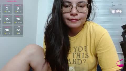 Tiny Caroline online show from 04/19/26, 04:56