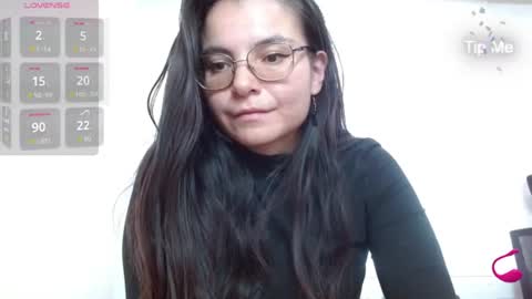 Tiny Caroline online show from 07/15/26, 09:53