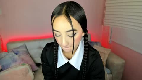 tiny_cora online show from 04/13/26, 04:23