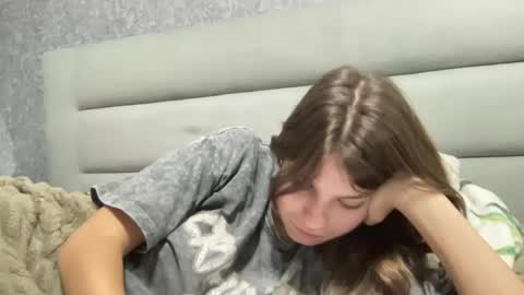 Gloria online show from 10/03/25, 03:36