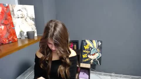 Gloria online show from 10/23/25, 07:07