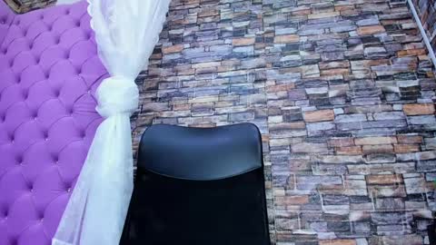 Snapshot of tiny_love_ chatting on 12/28/24, 08:26 tiny online show from 12/28/24, 08:26