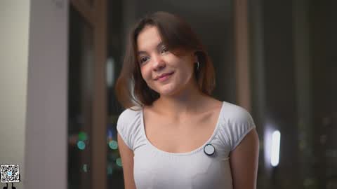 Snapshot of tiny_miracle chatting on 02/03/25, 02:45 Lyssa online show from 02/03/25, 02:45