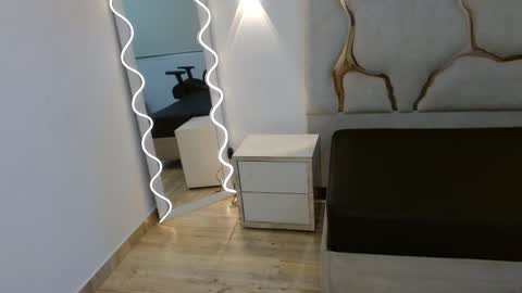 tiny_tay online show from 03/04/26, 11:38