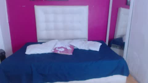 tiny_whore18 online show from 02/12/26, 06:41