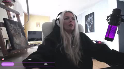 stage Kylie Sinner  brand CLITBAIT online show from 03/08/26, 11:58