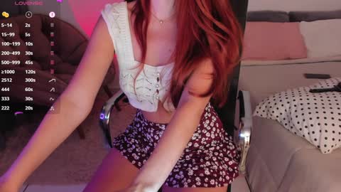 Giulia online show from 12/26/24, 03:38