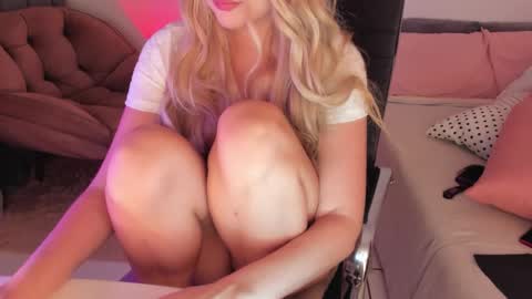 Giulia online show from 02/06/26, 03:22