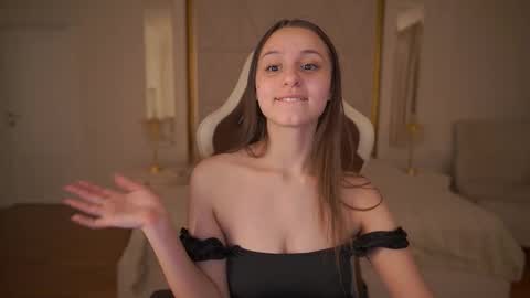 tinynataliee online show from 02/26/26, 04:33