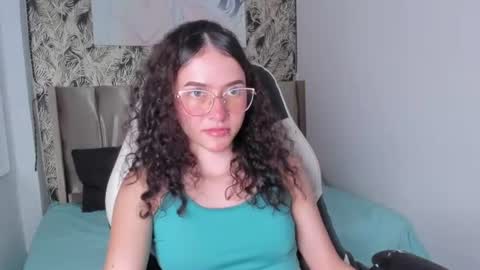 tinysophi online show from 07/02/26, 02:45