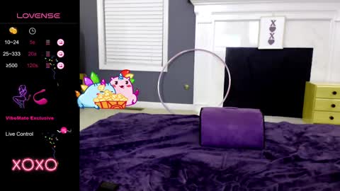 V - Read the bio please thanks. online show from 02/11/25, 11:22