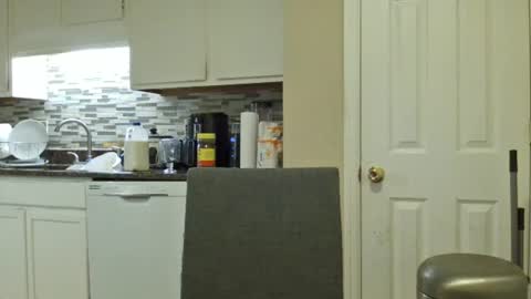 Snapshot of tinywithtiddies chatting on 11/13/25, 04:33 tinywithtiddies online show from 11/13/25, 04:33