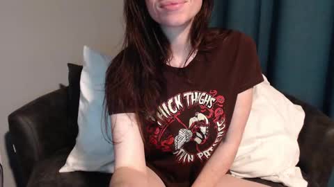 TinyyTina online show from 12/07/24, 12:02