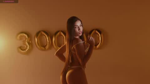 Tiphani Walker online show from 01/09/25, 01:39