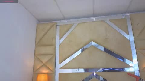 Tiphani Walker online show from 11/18/25, 11:15