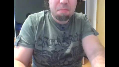 Snapshot of tirolerboy27 chatting on 01/21/25, 12:07 Tirolerboy27 online show from 01/21/25, 12:07