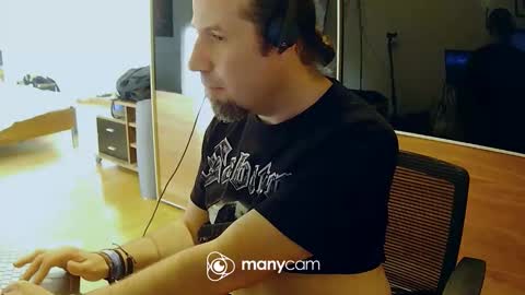 Snapshot of tirolerboy27 chatting on 10/29/25, 02:08 Tirolerboy27 online show from 10/29/25, 02:08