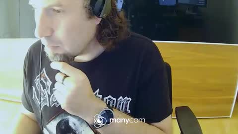 Snapshot of tirolerboy27 chatting on 11/11/25, 01:11 Tirolerboy27 online show from 11/11/25, 01:11