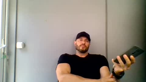 titan_heart online show from 08/04/26, 10:18