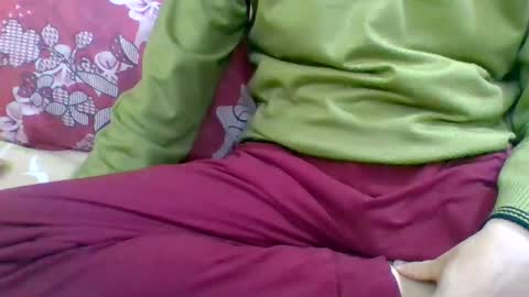 tito25111 online show from 04/30/26, 08:37