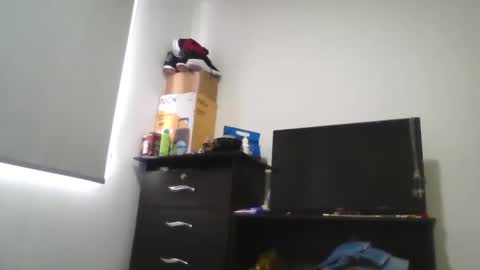 Ester online show from 01/05/25, 05:51