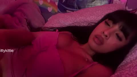 HOTTIE4U online show from 01/18/26, 08:29