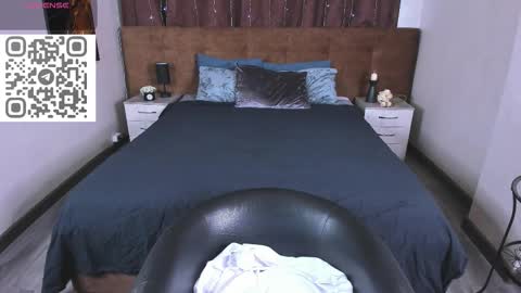 Snapshot of to_your chatting on 09/29/25, 10:36 2 GMT Mo Tu We Th Fr 10am-4am online show from 09/29/25, 10:36