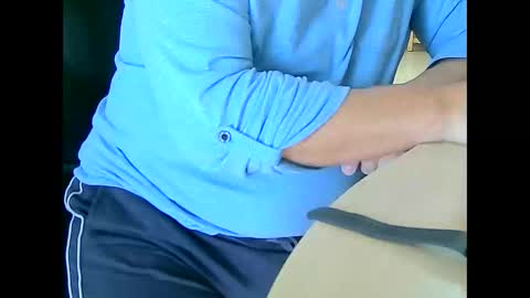 Tobiko online show from 11/25/25, 02:50