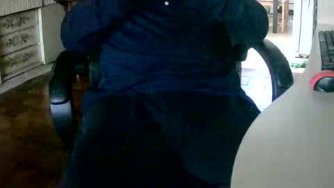 Tobiko online show from 12/21/25, 12:56