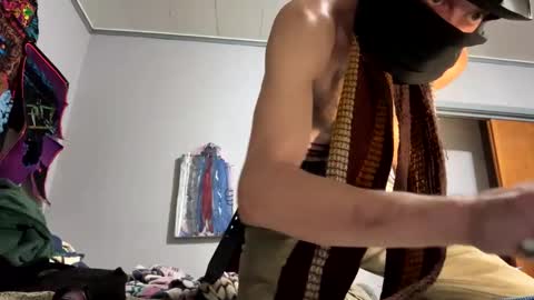 toddpascoe77 online show from 10/24/25, 03:14