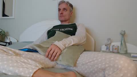 Daniel Bisexual uncut 20cm online show from 02/02/25, 03:17