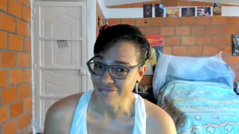 Independent Models online show from 01/17/26, 05:05