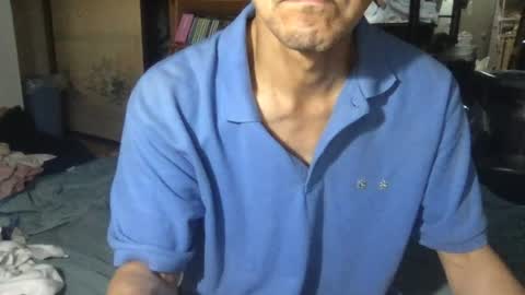 small man online show from 07/26/26, 09:21