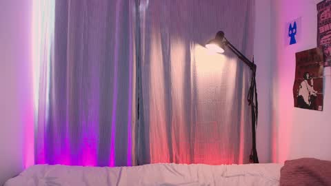  Halsey  Sofii  online show from 04/03/26, 08:40