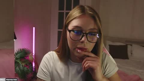 Snapshot of tokyo_n chatting on 01/22/25, 09:10 tokyo_n online show from 01/22/25, 09:10