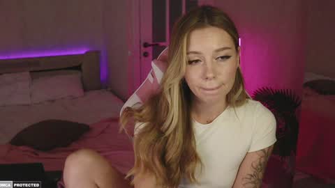 Snapshot of tokyo_n chatting on 01/25/25, 01:10 tokyo_n online show from 01/25/25, 01:10