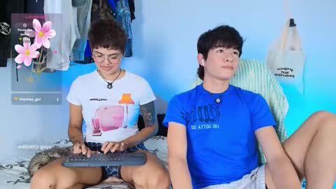 Snapshot of tokyo_uwu chatting on 12/05/25, 03:59 sofi 3 online show from 12/05/25, 03:59