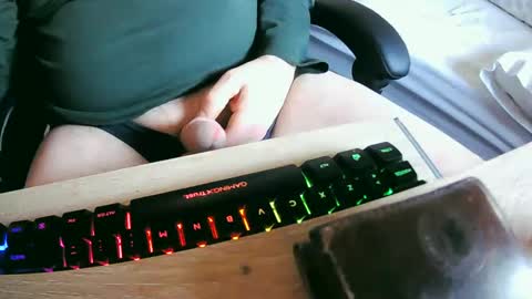 Snapshot of toloneo1 chatting on 02/24/25, 07:33 toloneo1 online show from 02/24/25, 07:33